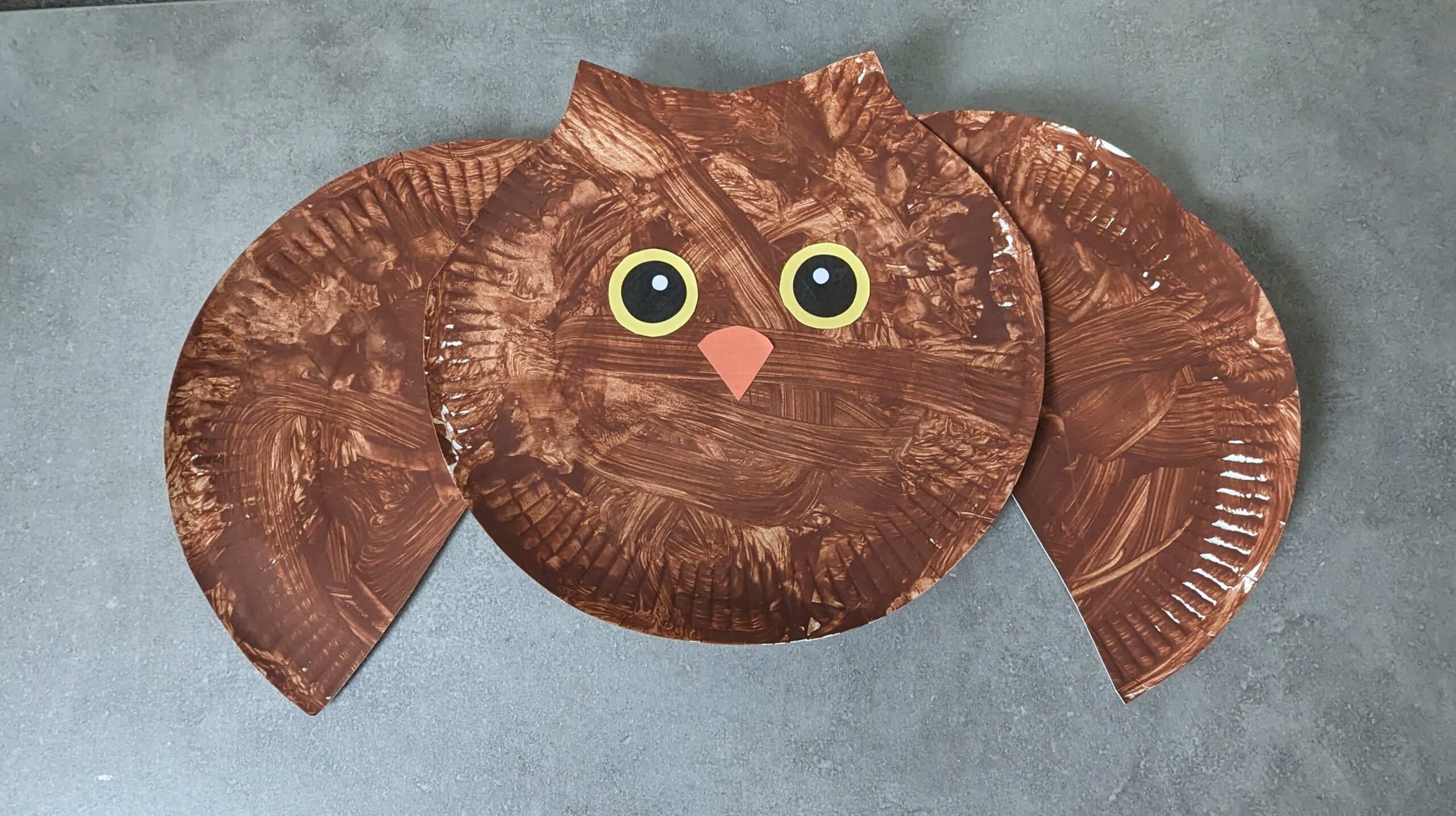 hibou avec assistante maternelle