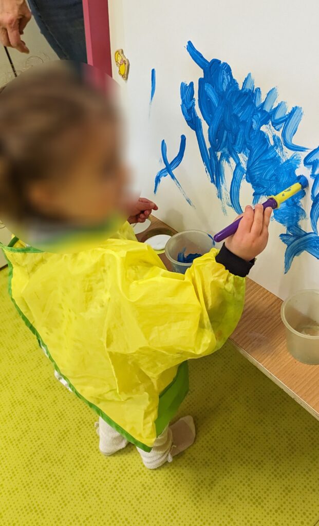 assistante maternelle colomiers peinture traditionnelle