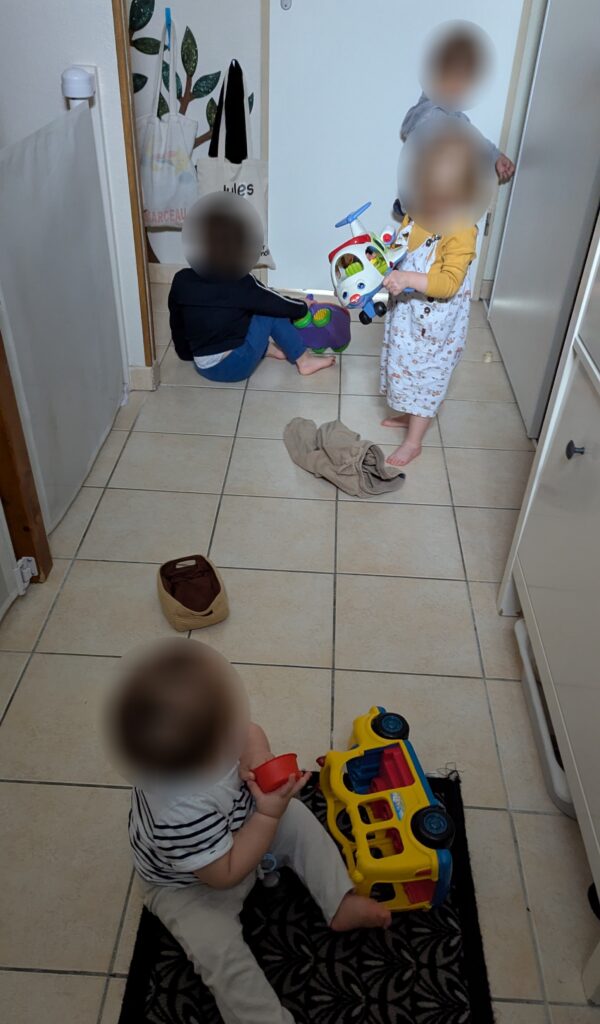 assistante maternelle colomiers, moment du change